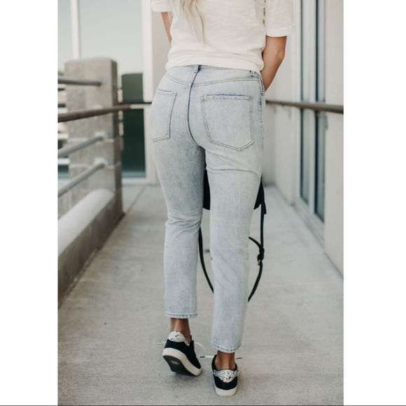 Carol High Waisted Jeans - Picture 3 of 5